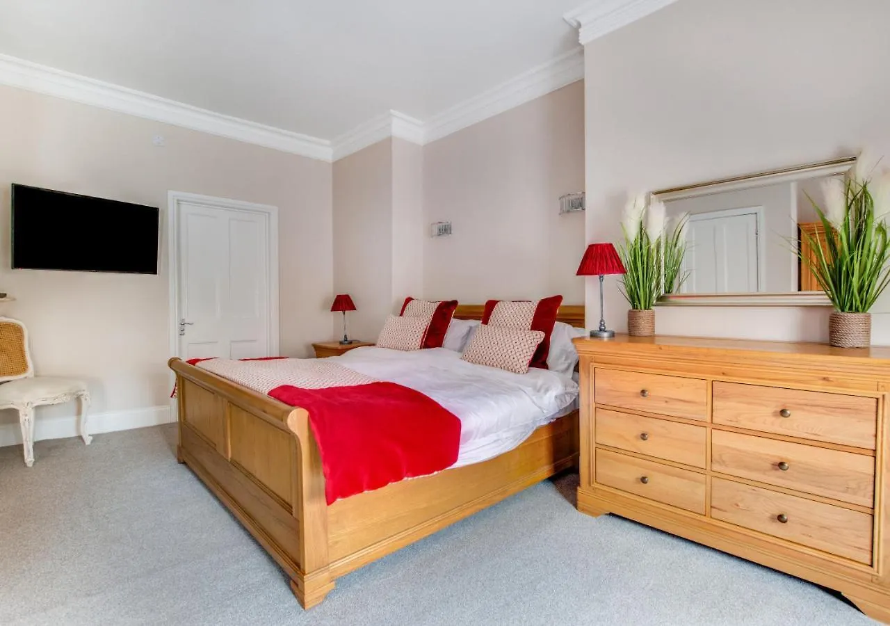 Endeavour House Villa Whitby